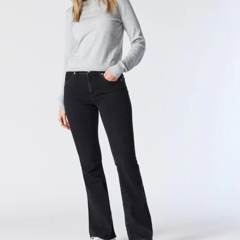 Mavi jeans. High-rise flare.